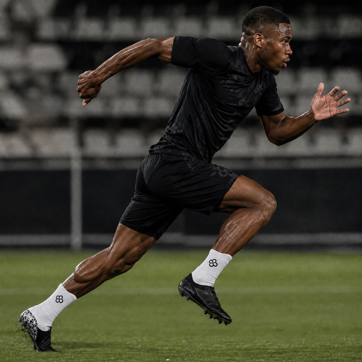 PERFORMANCE GRIP SOCKS